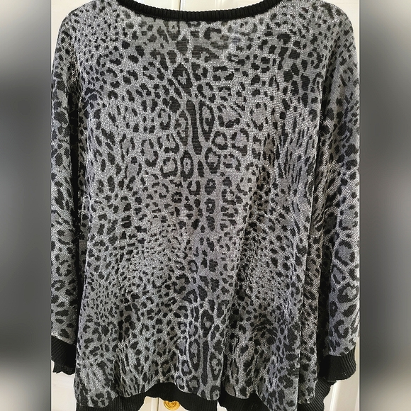 Blouse - Picture 12 of 13